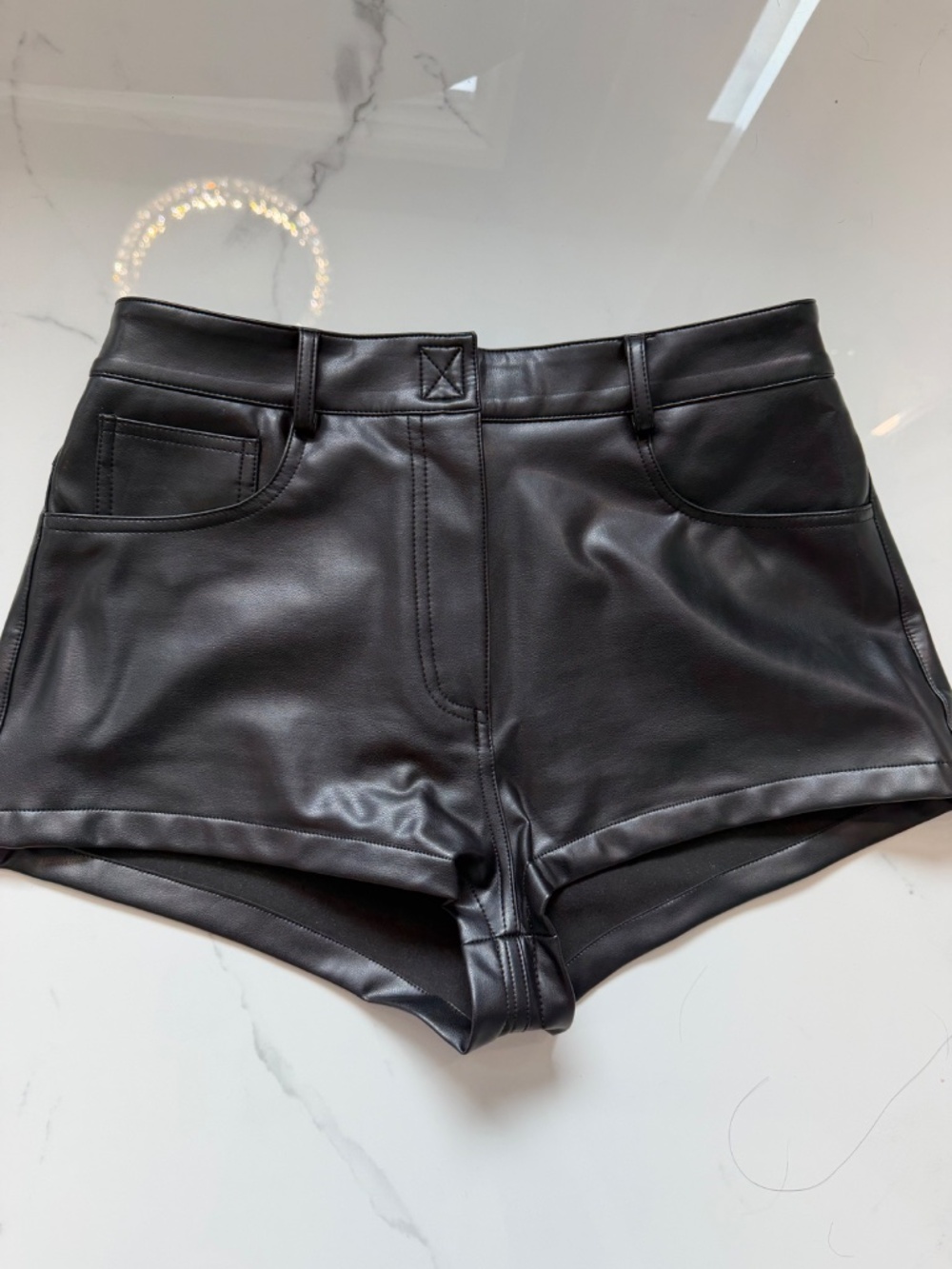 Norma Kamali Vegan Leather Shorts - Size Medium - Flattering! - Picture 3 of 4
